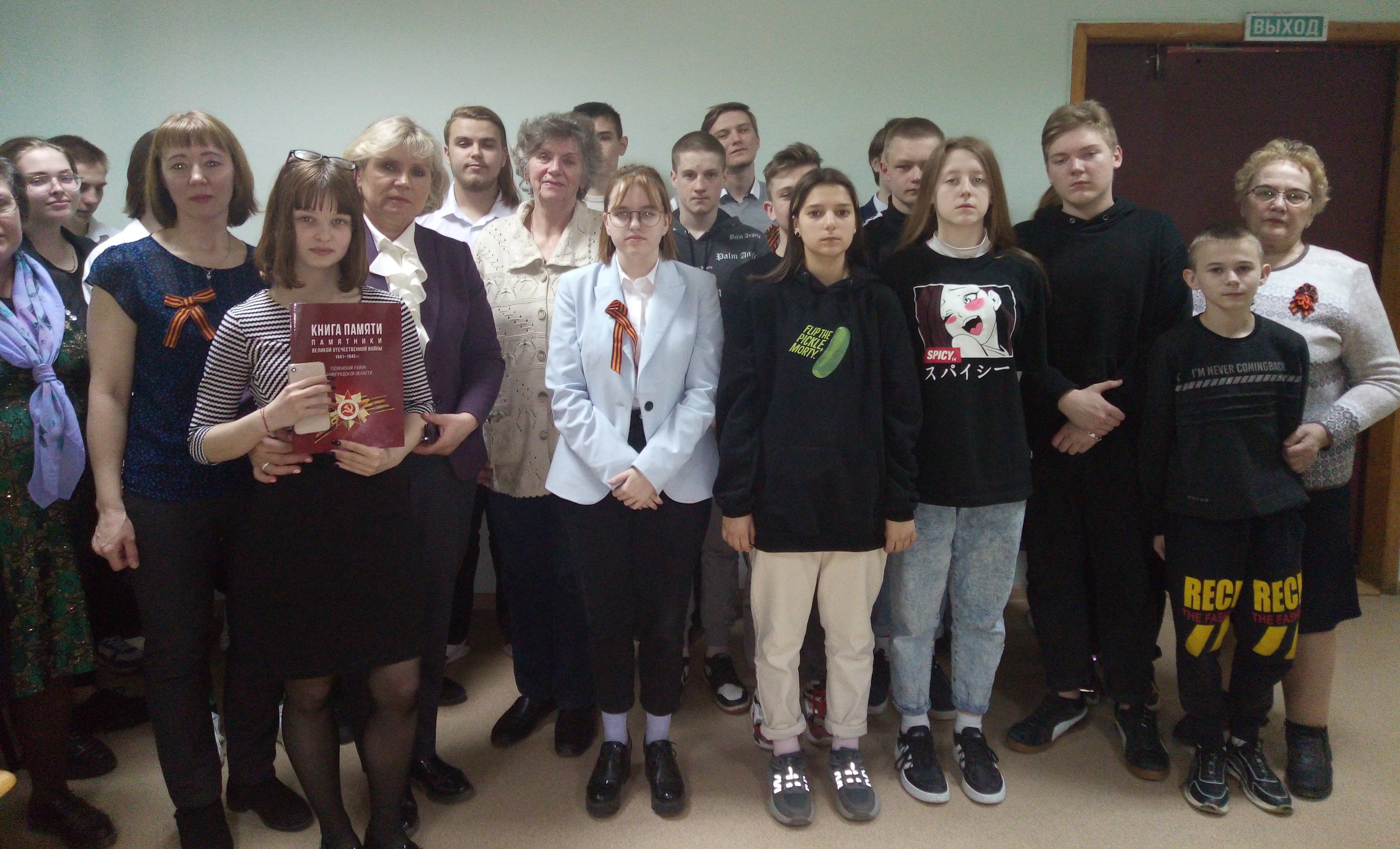 /Files/image/lyubanskaya_detskaya_biblioteka_naveki_devyatnadtsatiletnie_patrioticheskii_urok_10_i_8a_kl_mai_2022g_(18).jpg
